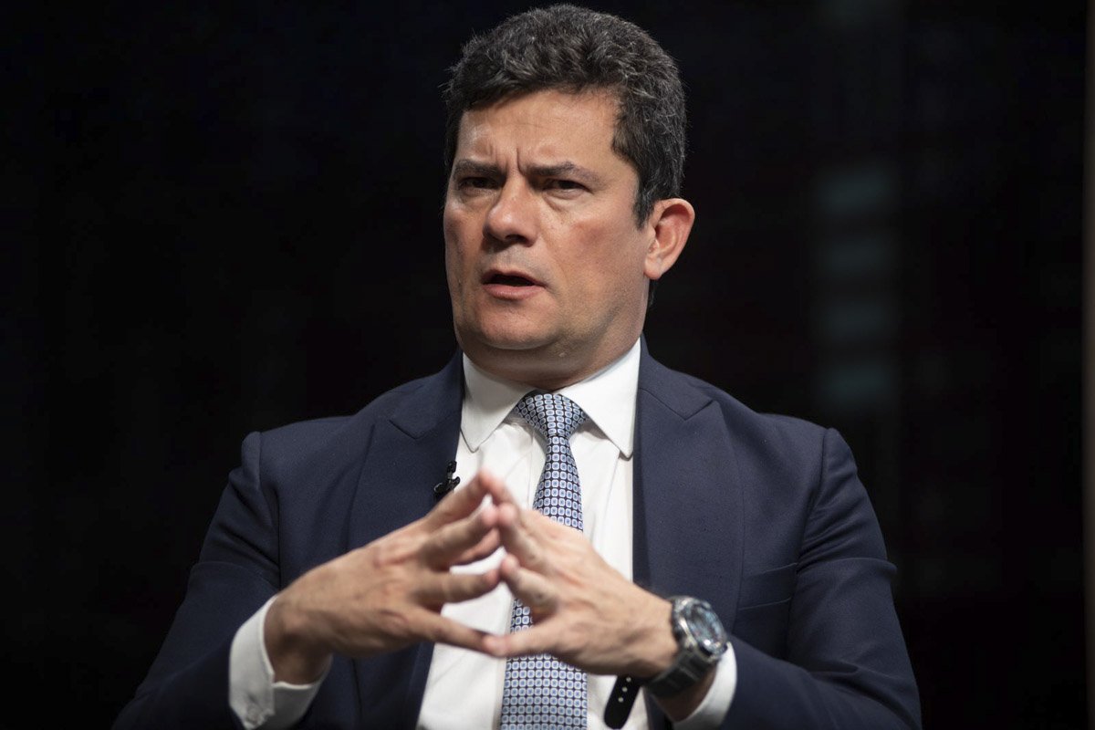 Imagem colorida do ex-juiz da Lava Jato e senador pelo União Sergio Moro