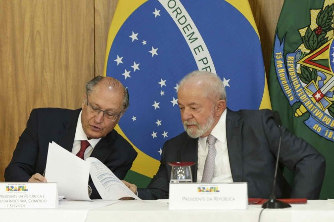 vice-presidente Geraldo Alckmin com o presidente Lula -  (crédito:  Marcelo Camargo/Agência Brasil)