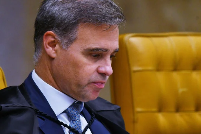 Mendonça prorroga por 60 dias inquérito da PF sobre Banco Master
