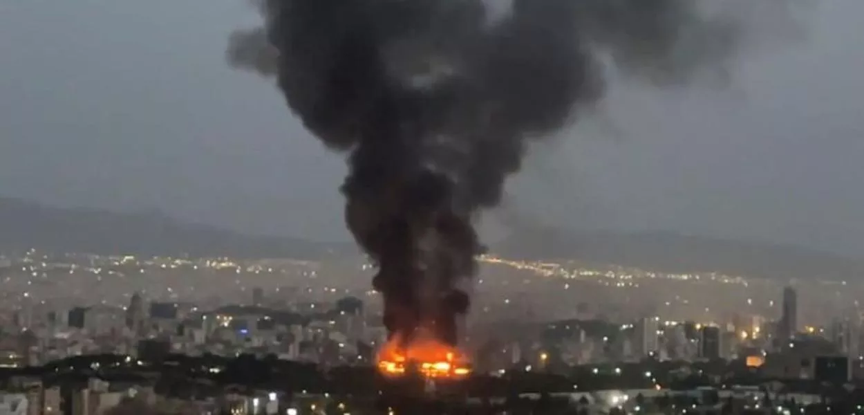 Guerra contra o Irã entra no 15º dia com intensificação de ataques e tensão no Golfo