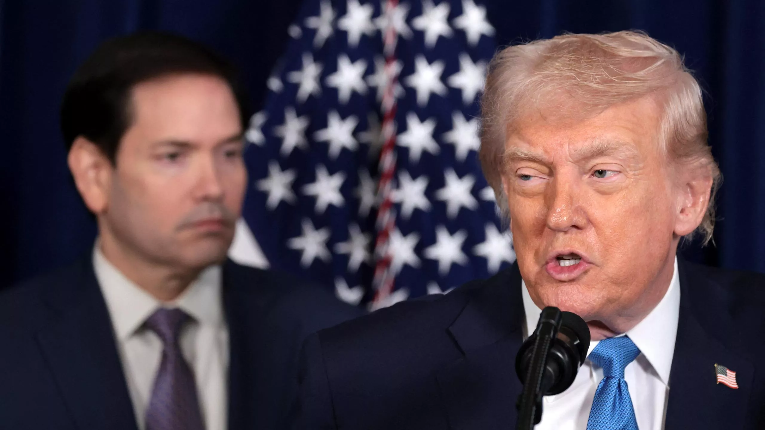 Trump diz que Cuba “vai cair em breve”