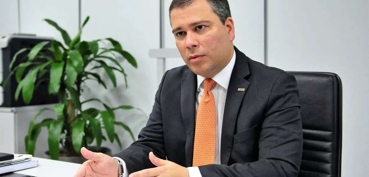 Ex-presidente do BRB busca a PF para negociar delação