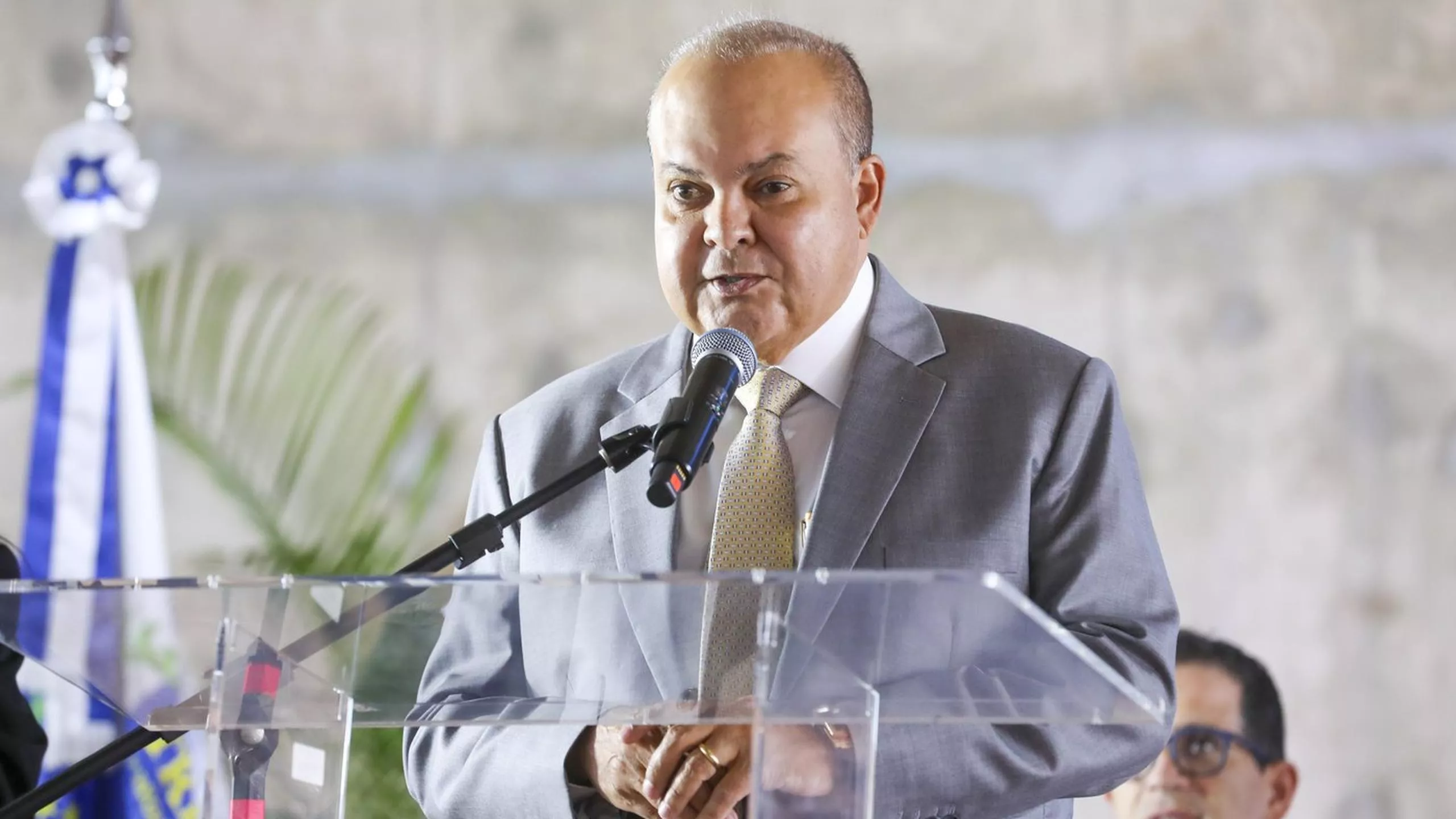 Master: contrato de R$ 38 milhões entre escritório de Ibaneis e fundo ligado à Reag amplia pressão sobre o governador