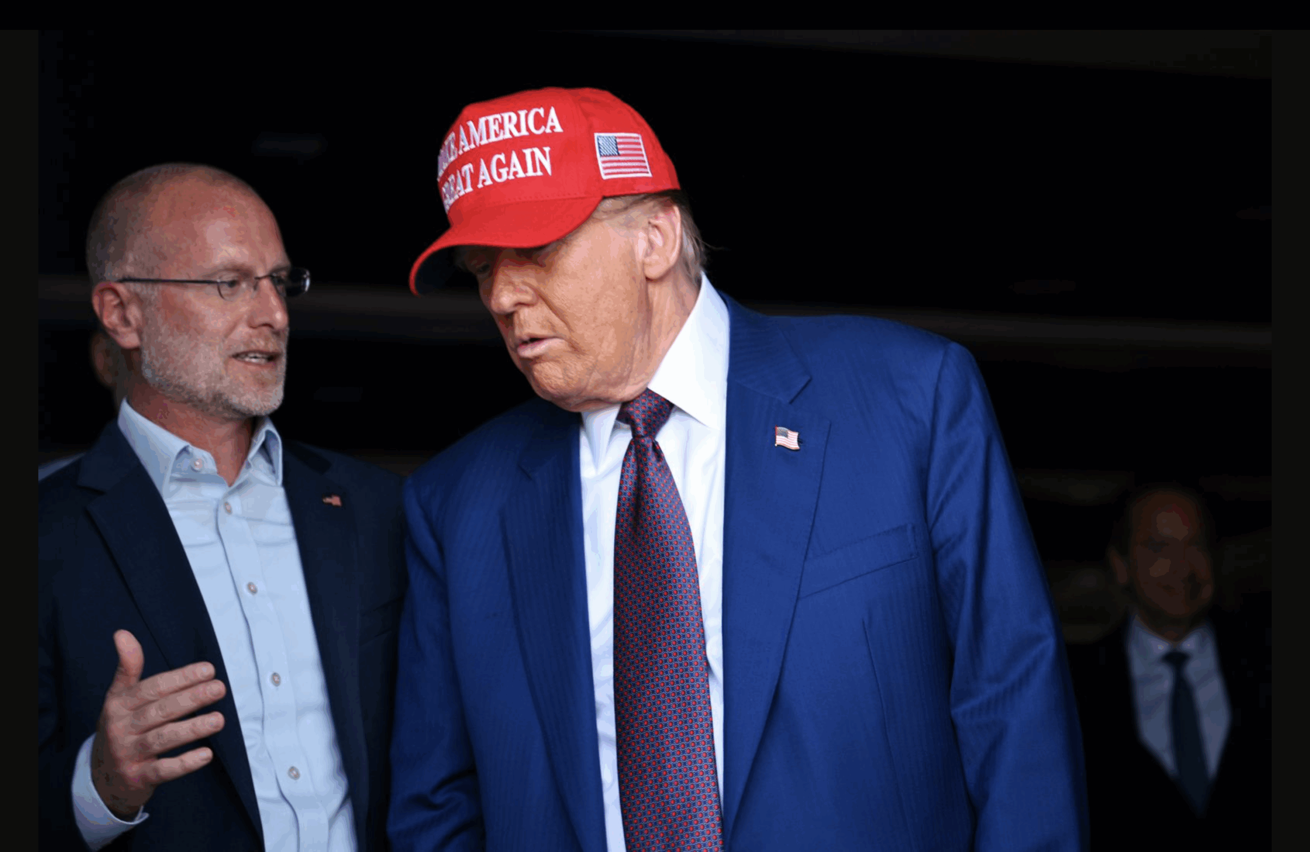 Trump e agência reguladora ameaçam imprensa por cobrir guerra no Irã