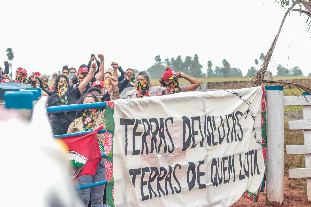 Ocupação de mulheres do MST em SP denuncia ‘lei da grilagem’ do governo Tarcísio e reivindica destinação de terras para a reforma agrária