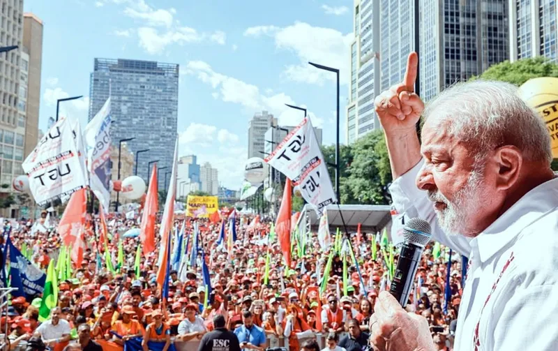 Lula anuncia Desenrola 2 e defende fim da escala 6×1 em 1º de Maio
