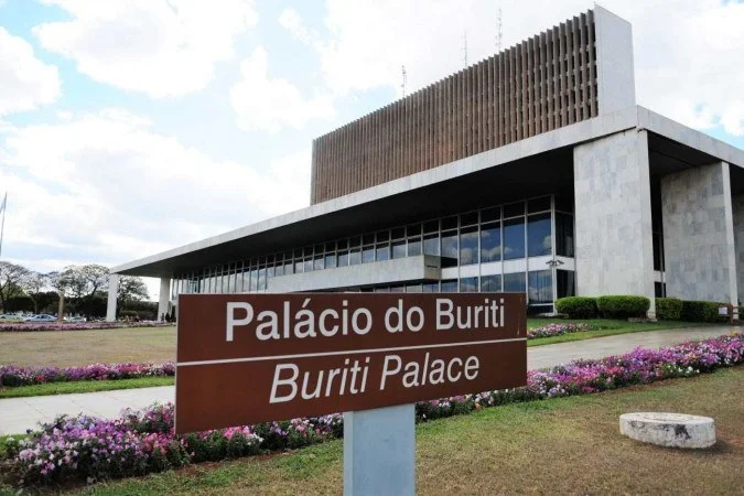 Incertezas movem o xadrez político no Distrito Federal