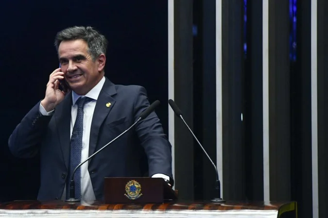 Senador Ciro Nogueira é alvo de operação da PF no Caso Master