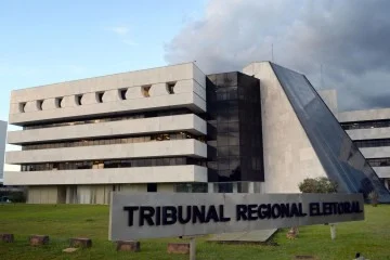 Com prazo até 6 de maio, TRE-DF faz plantão para regularizar título