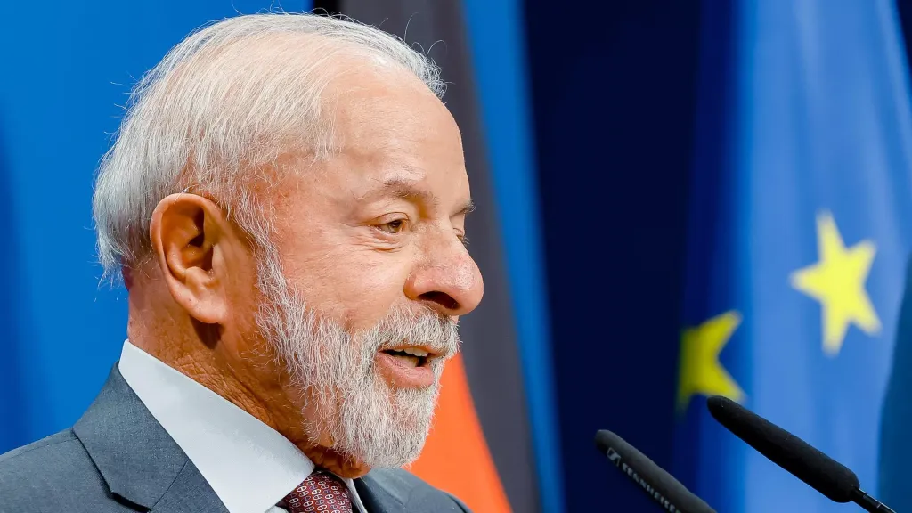 Lula articula momento ideal para pré-candidatura e amplia mobilização popular rumo a 2026
