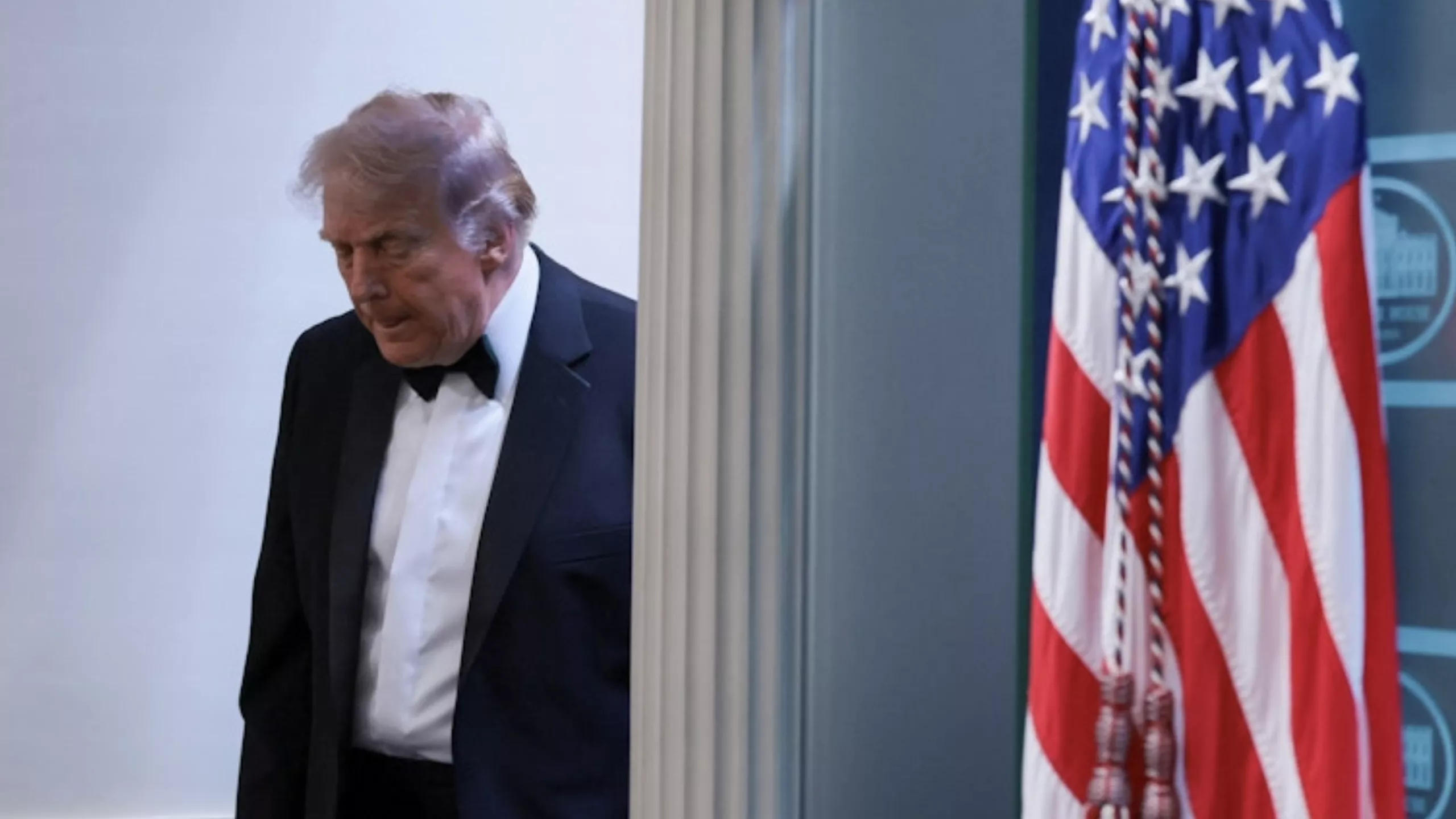 Desaprovação de Trump bate recorde antes das eleições para o Congresso