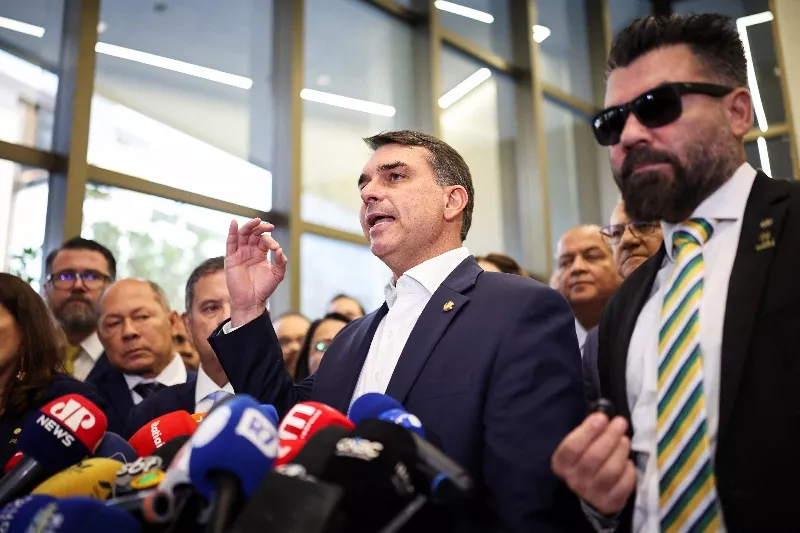 Mais uma mentira da turma de Flávio: não há encontro previsto com Trump
