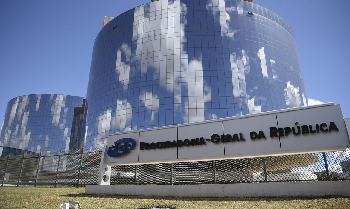 Bancada do PT aciona PGR contra deputado Mário Frias por suspeita de ‘rachadinha’ e lavagem de dinheiro