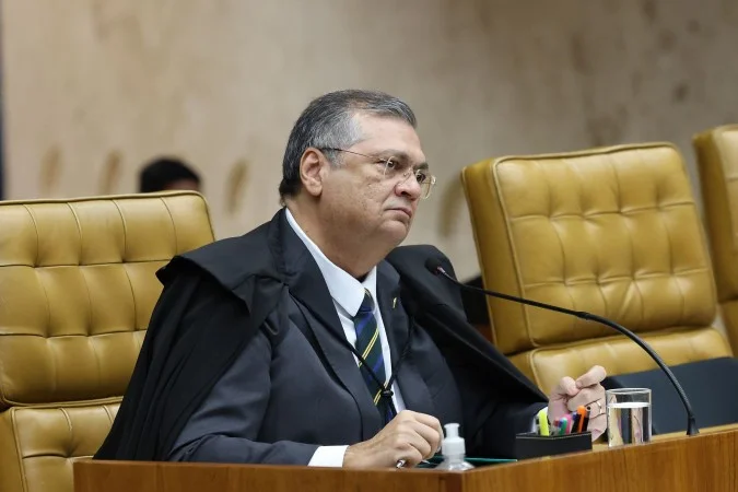 Dino confirma bloqueio do BC a saques em espécie de recursos de emendas