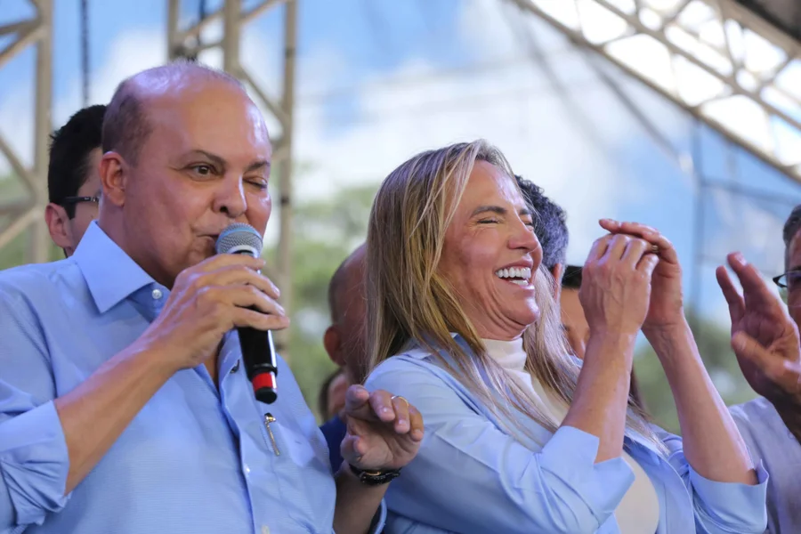Após troca de farpas, Ibaneis diz que Celina será reeleita. Vídeo