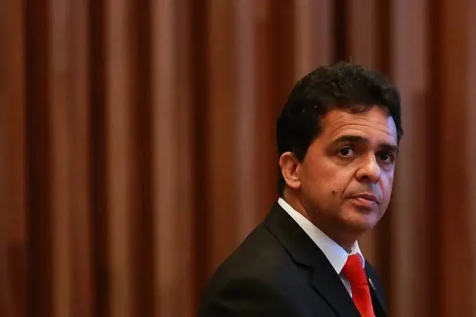 Ricardo Vale apresenta projeto que obriga aviso pelo WhatsApp sobre falta de água, energia e coleta de lixo no DF