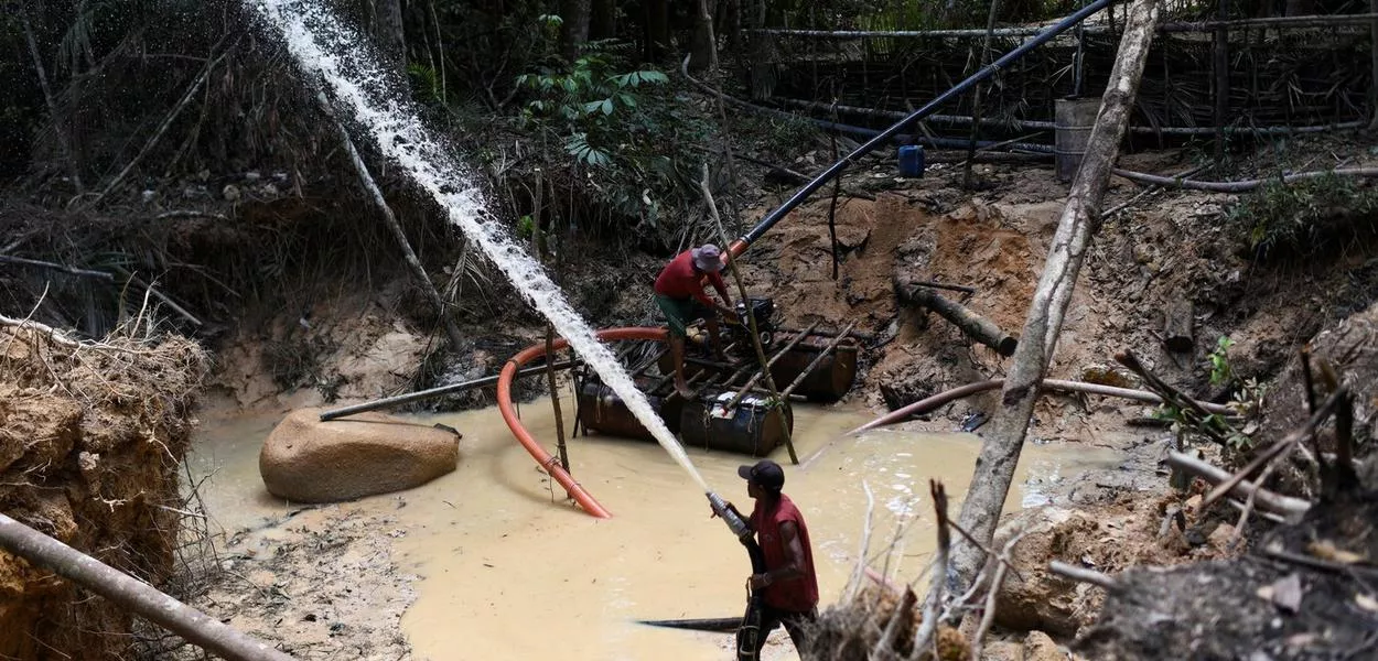 Corrida por terras raras impulsiona garimpo ilegal na Amazônia