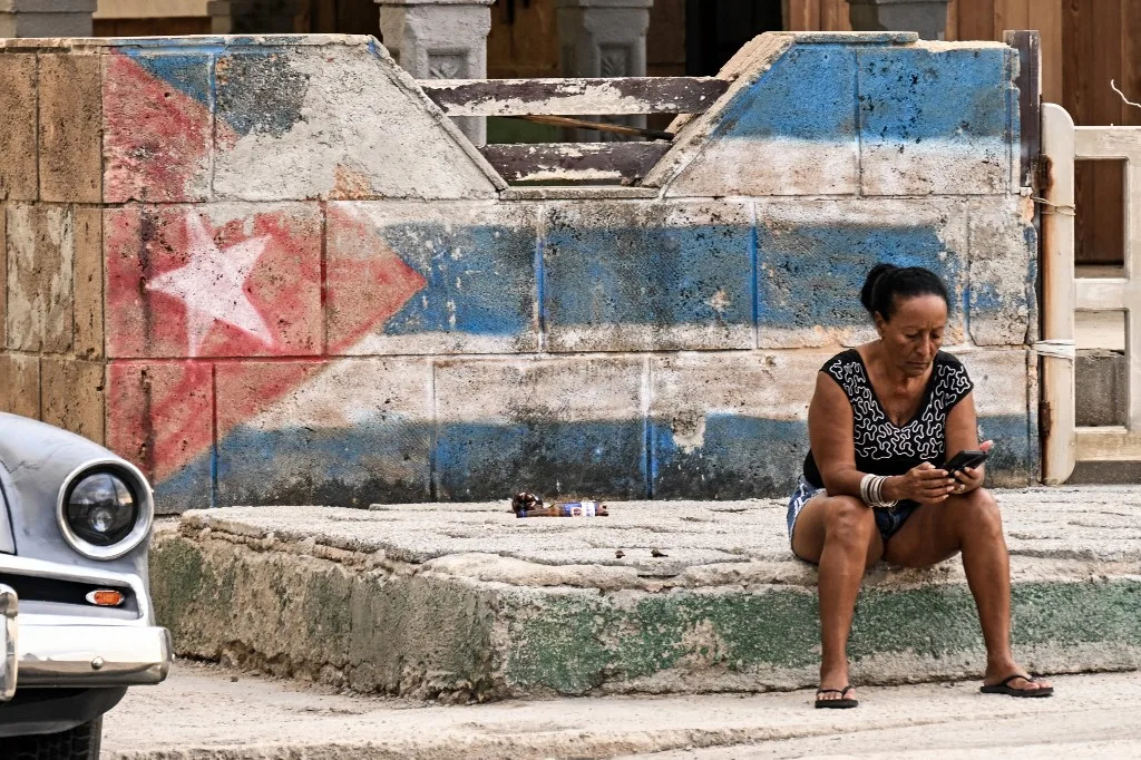 Mortalidade infantil aumenta em Cuba com endurecimento do bloqueio dos EUA; veja os dados