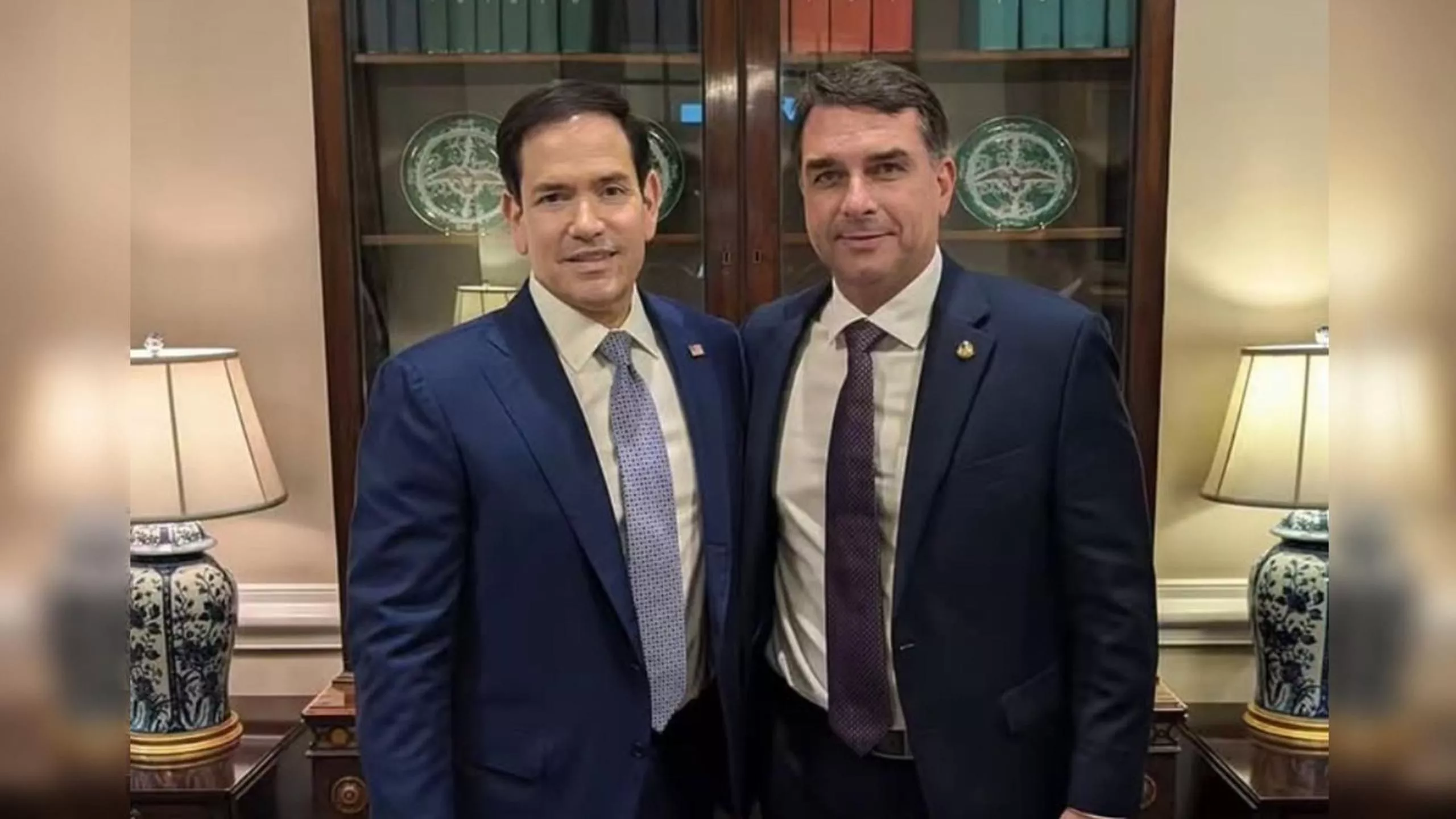 Em carta, Marco Rubio confirma que Flávio Bolsonaro age contra os interesses do Brasil