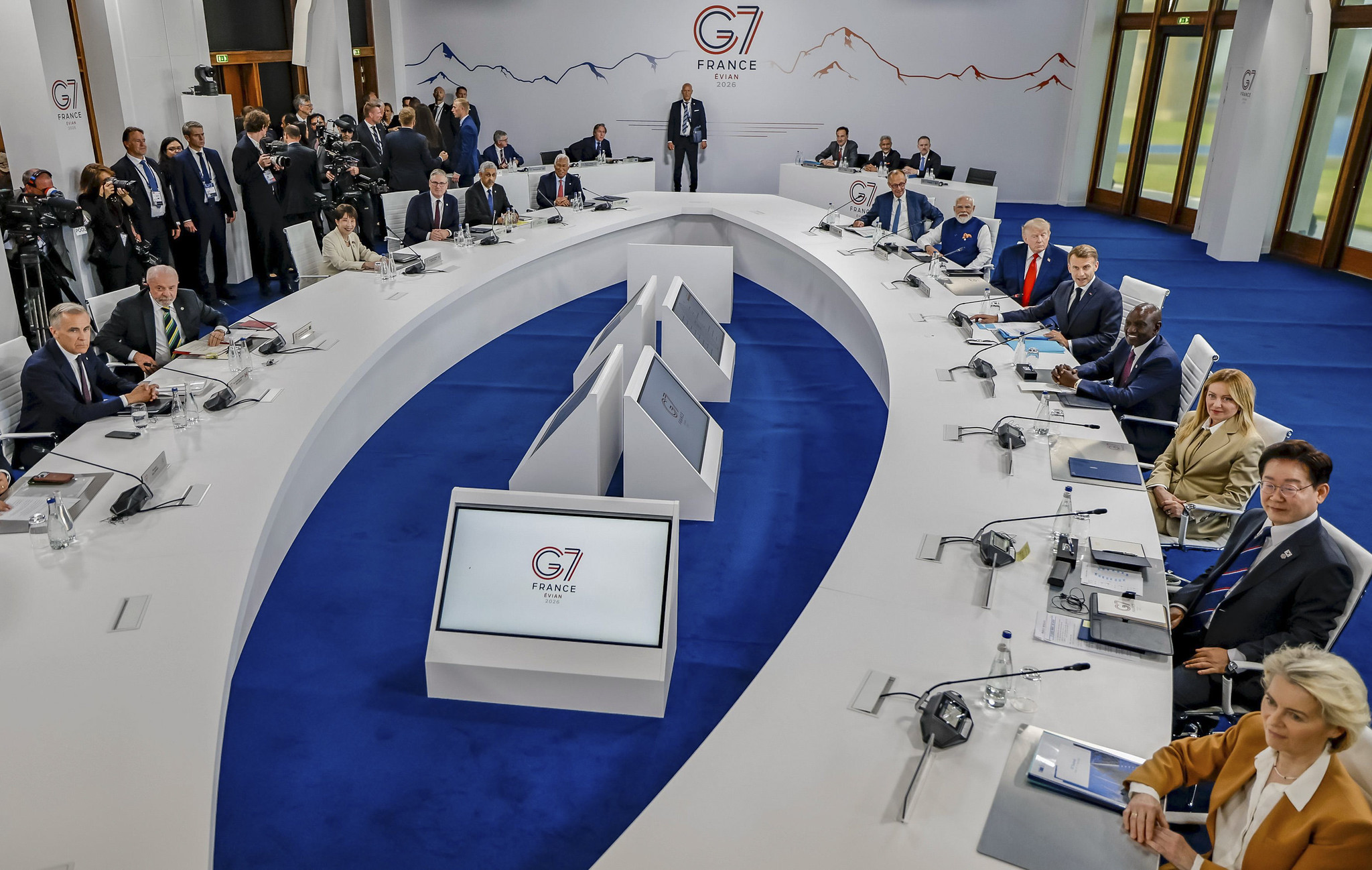No G7, Lula critica ‘políticas pró-bilionários’ e defende soberania