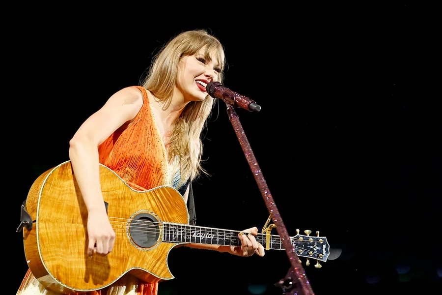Taylor Swift vai lançar música inédita para Toy Story 5; veja detalhes