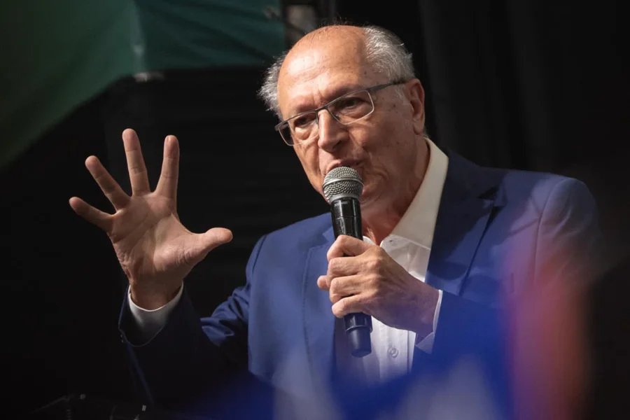 Alckmin: governo trabalha para reverter veto da UE à carne brasileira