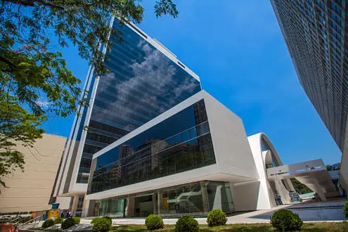 Economia brasileira cresceu 0,1% em abril, estima prévia da FGV