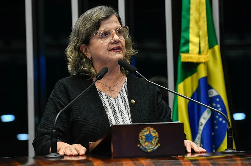 Lula anuncia Teresa Leitão como líder no Senado com a missão de aprovar fim da escala 6×1