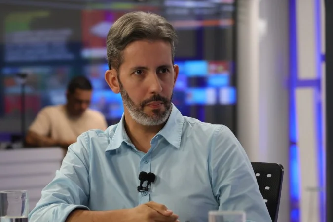 “Povo cansou de ser enganado”, diz Leandro Grass após pesquisa Correio/OPINIÃO