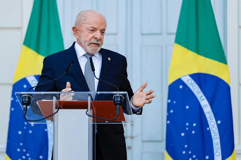 Durante o G7, Lula cobra inclusão econômica de bilhões de pessoas
