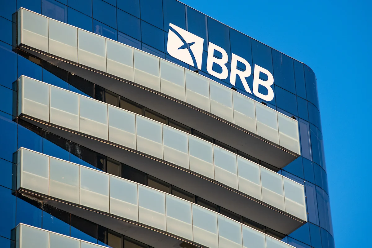 Crise sem fim: ações do BRB despencam e atingem R$ 3,02