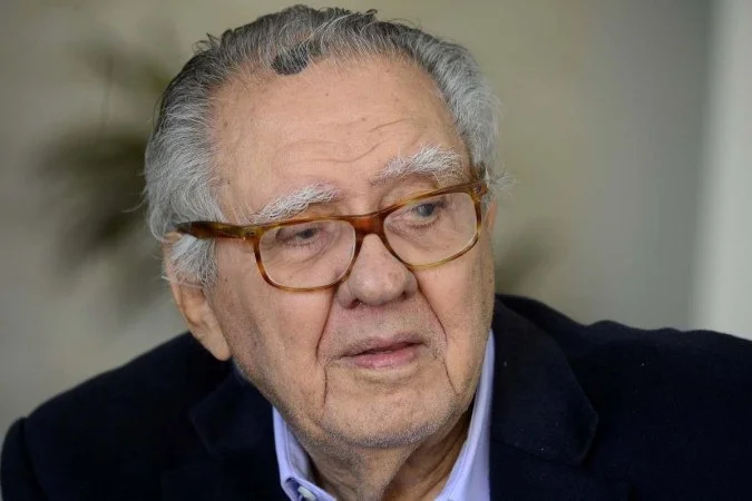 Lula decreta luto oficial de três dias pela morte de Luiz Carlos Barreto, um dos maiores nomes do cinema brasileiro