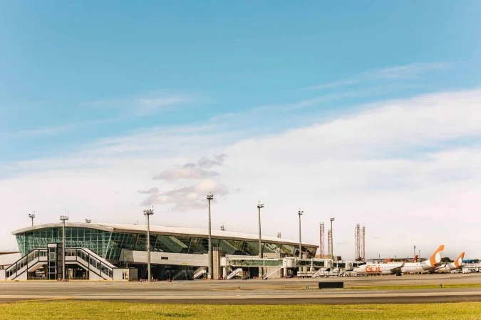 Áreas do Aeroporto de Brasília são evacuadas após suspeita de vazamento de gás