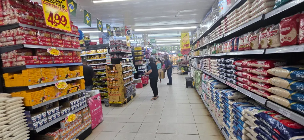Supermercado Caprichoso: o armazém da dona de casa do P Norte