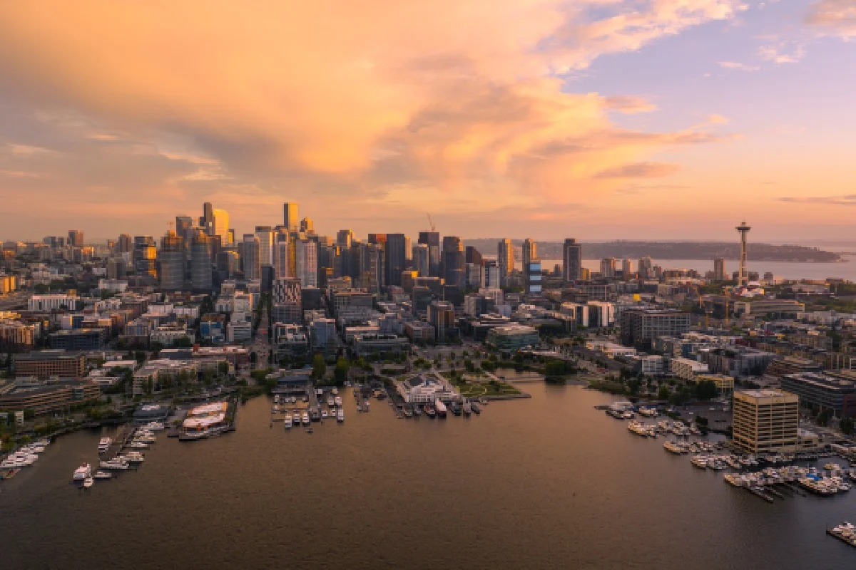 Polícia dos EUA investiga tiroteio com múltiplas vítimas durante festival em Seattle