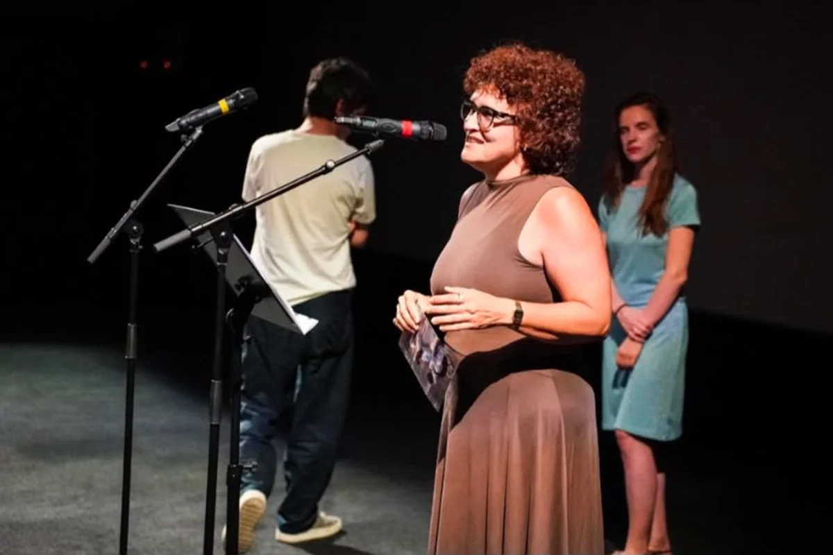 Filme de Denise Vieira retrata uma Ceilândia distópica e conquista prêmio na França