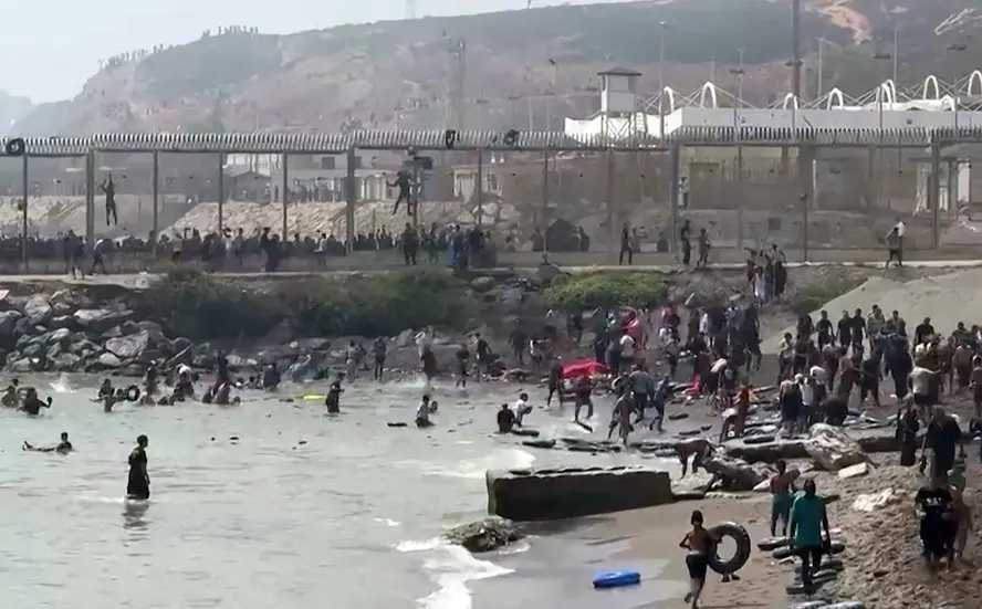 Número de mortos em travessia para Ceuta sobe para 34 em meio à maior crise migratória da região