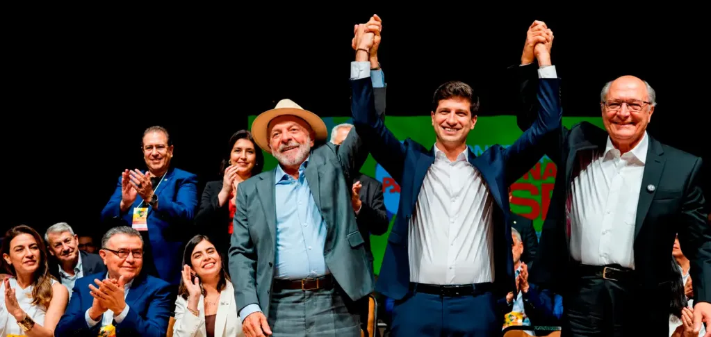 Lula diz que não permitirá interferência estrangeira nas eleições brasileiras durante convenção do PSB