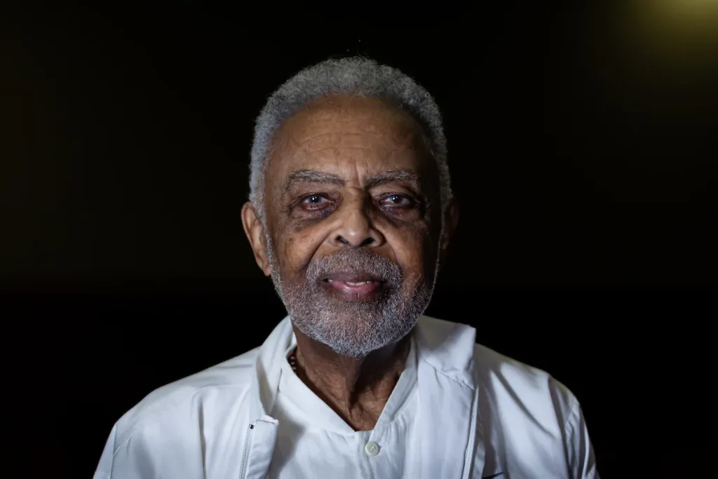 Biógrafo revela apoio do pai de Gilberto Gil à ditadura militar