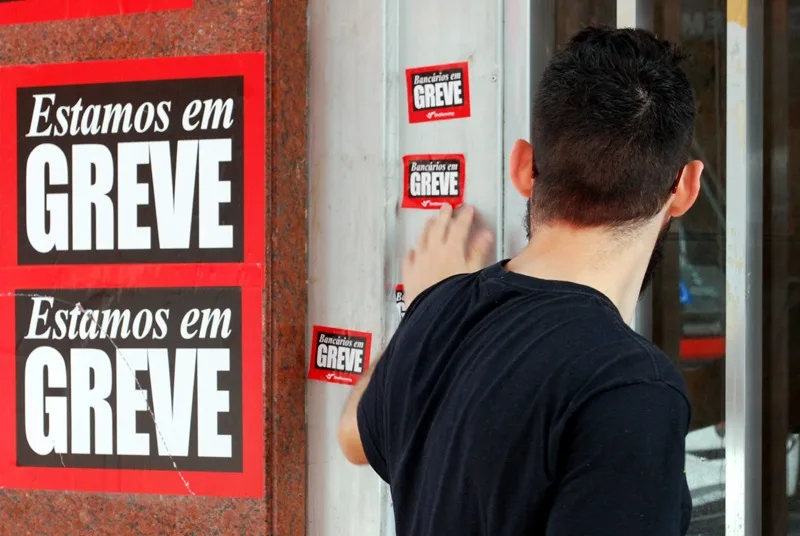 Bancários de todo o país paralisam atividades nesta quinta-feira em mobilização nacional