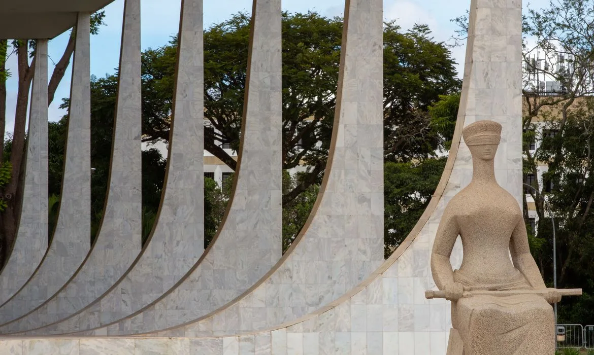 Crise no STF reacende debate sobre mandatos, código de conduta e limites de decisões individuais