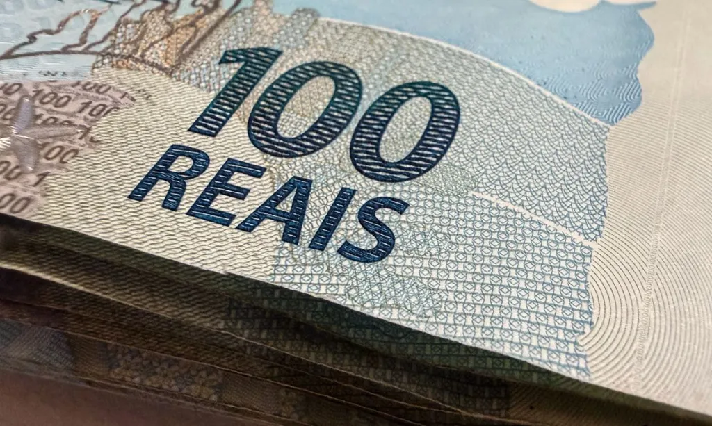 Orçamento de 2027 prevê superávit de R$ 83,4 bilhões nas contas do governo