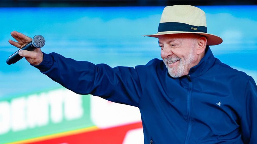 AtlasIntel aponta Lula com 46,3% e Flávio Bolsonaro com 43,9% dos votos válidos no primeiro turno