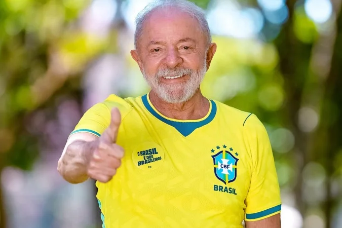 Autoridades e famosos embarcam em trend de apoio a Lula: “Verde e amarelo é nosso”