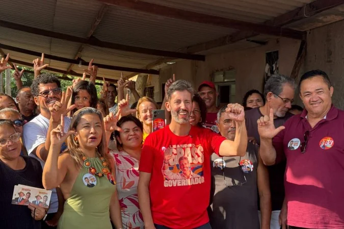 Leandro Grass promete regularização gratuita de imóveis para famílias de baixa renda e critica Terracap