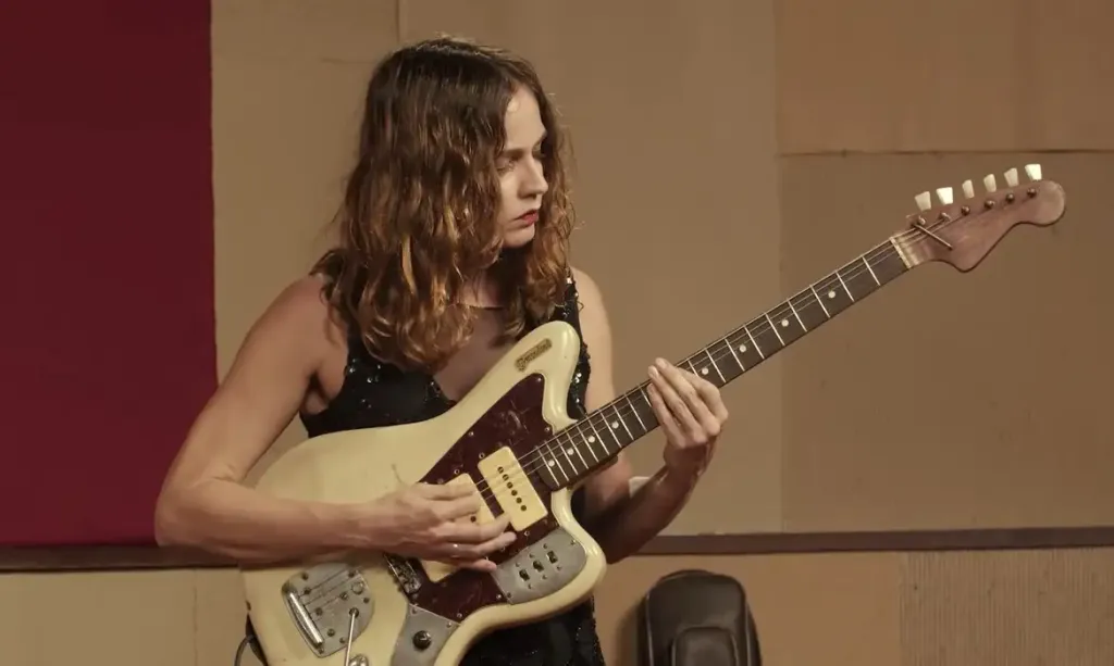 Tarifa de importação para instrumentos musicais e máquinas de costura chega a zero
