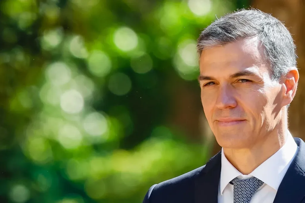 Primeiro-ministro da Espanha convoca eleições antecipadas para 29 de novembro