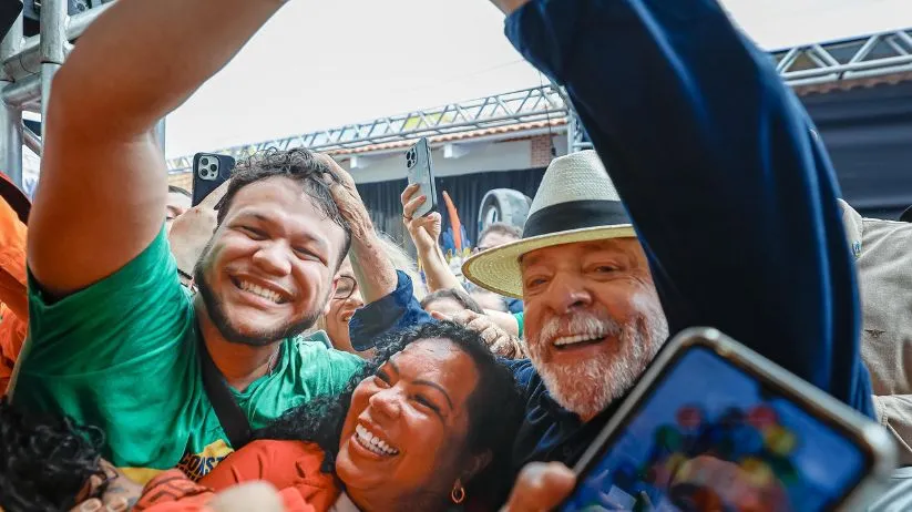 Lula chega a 62% das intenções de voto entre beneficiários do Bolsa Família, aponta Quaest