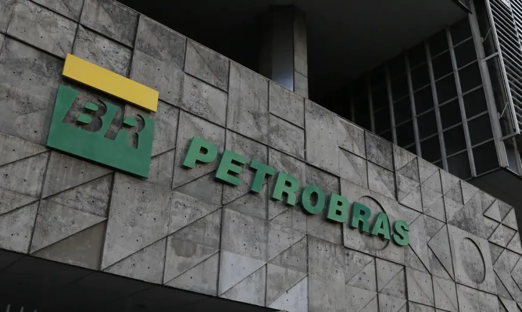 Petrobras bate recorde de valor de mercado após descoberta de petróleo no Amapá
