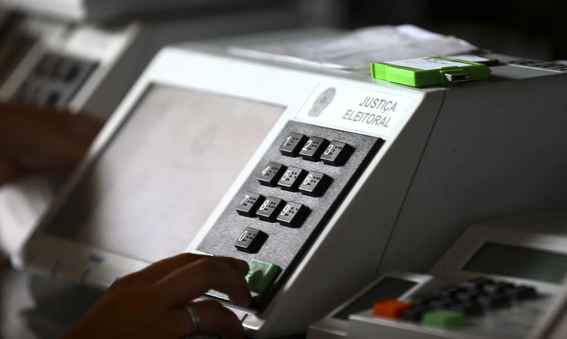 Eleições 2026: confira a ordem dos seis votos na urna eletrônica